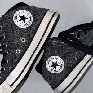 Heather Gray Converse women’s 8